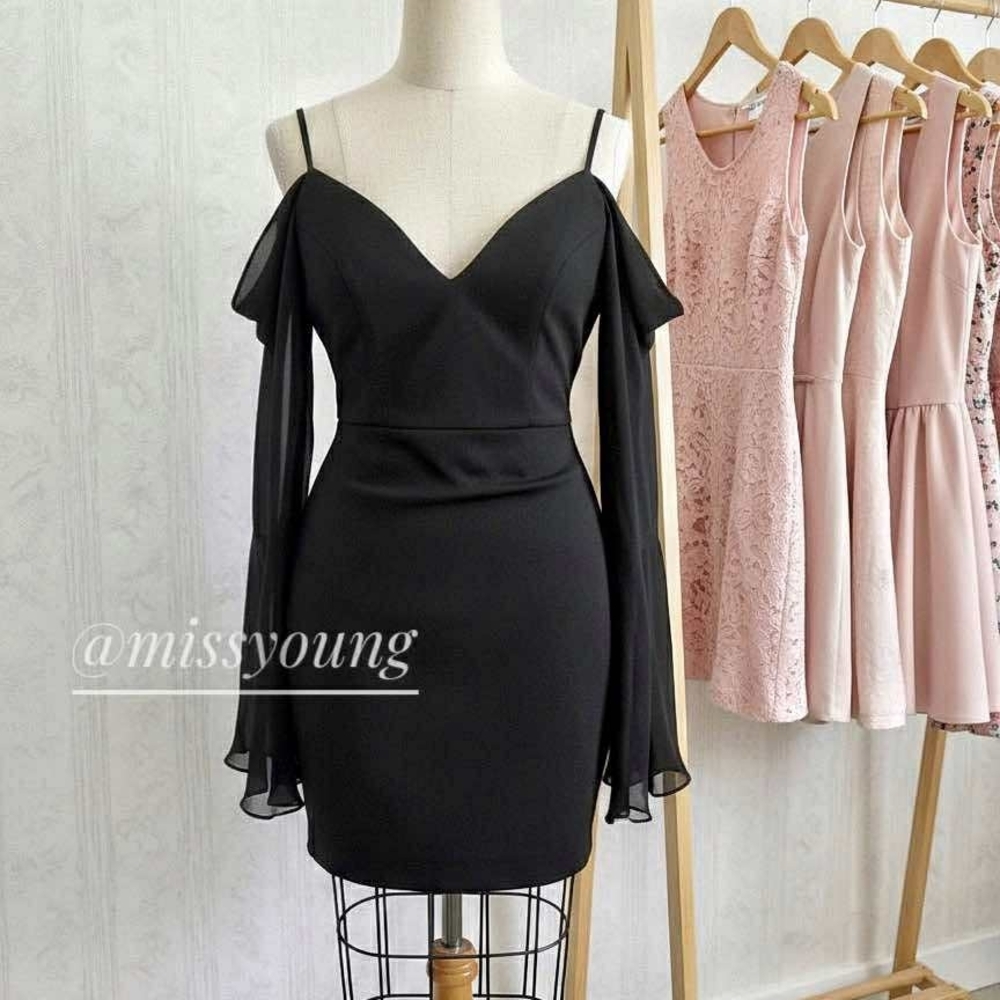 BCBGMaxAzria Black Cold-Shoulder Mini Dress